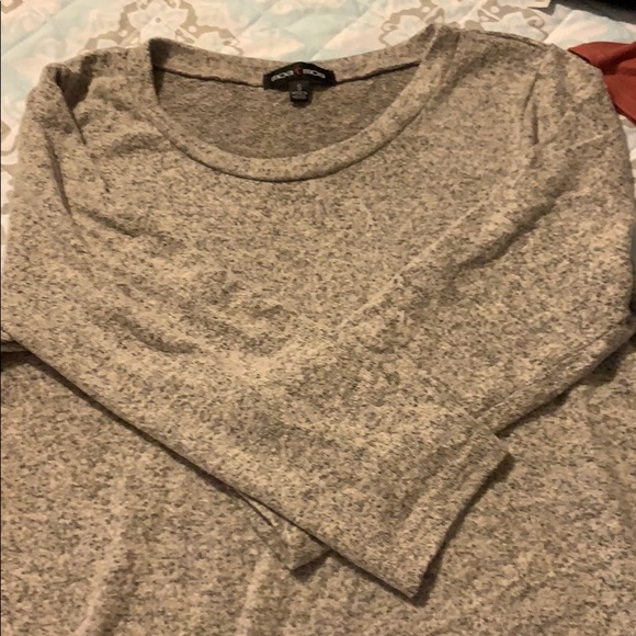 Half sleeve grey blouse - Picture 2 of 4